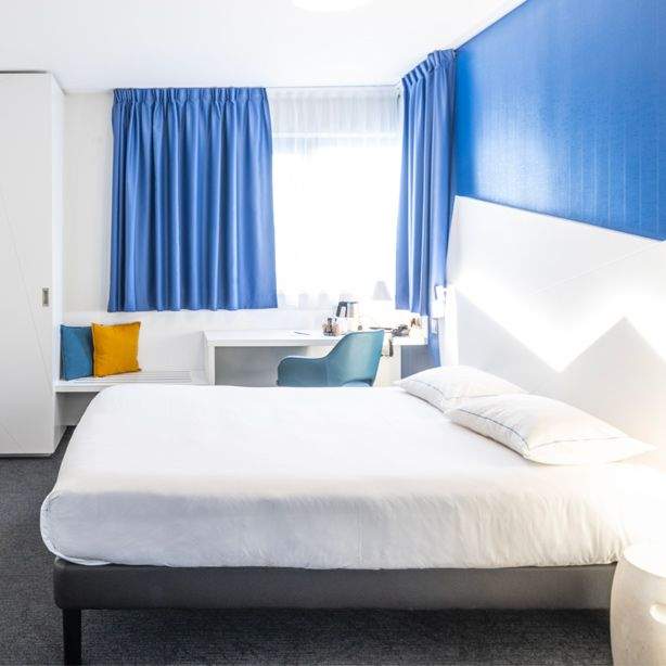 Chambre grand lit